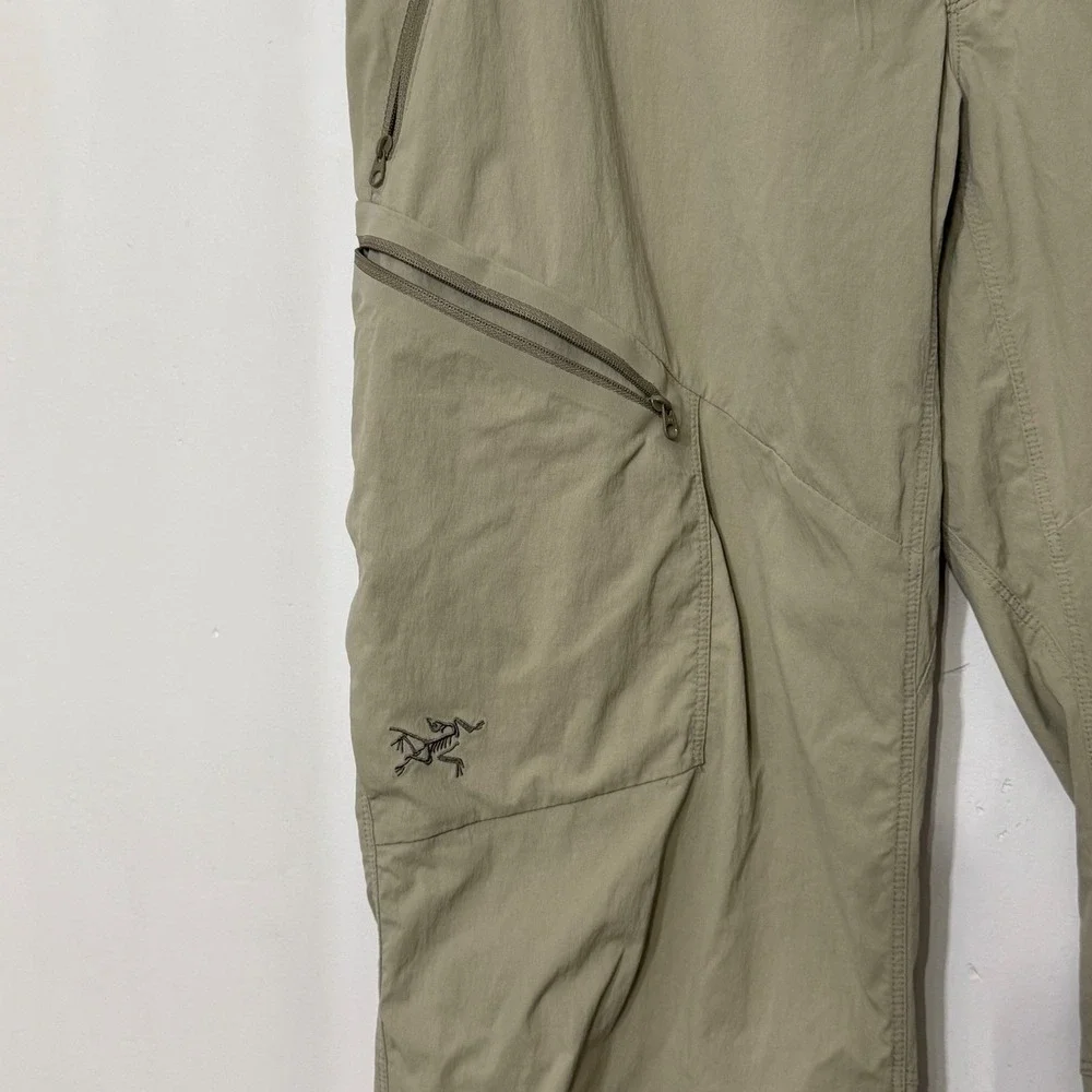 Arcteryx Palisade Cargo Pants Mens 36 x 35 Tan Khaki Technical Hiking Belted